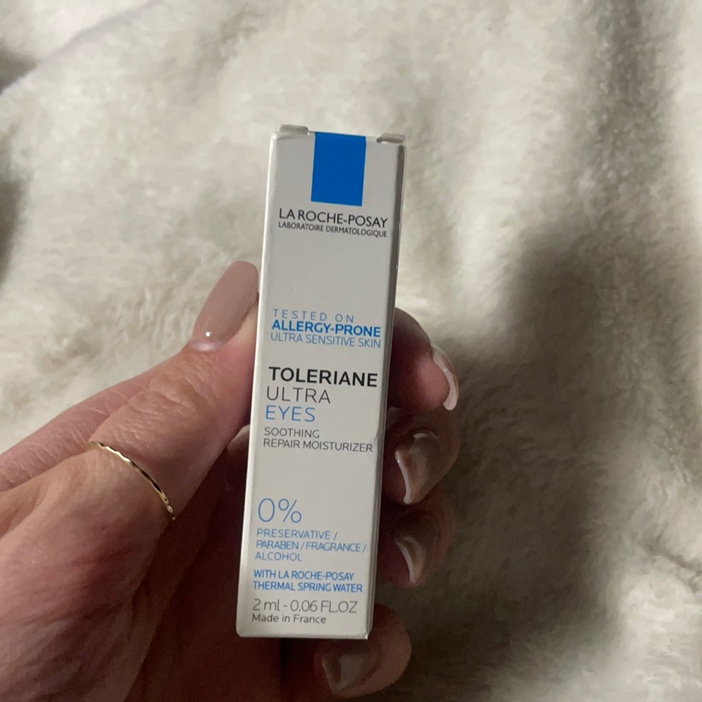 La Roche Posay Toleriane Ultra Eyes soothing repair moisturizer